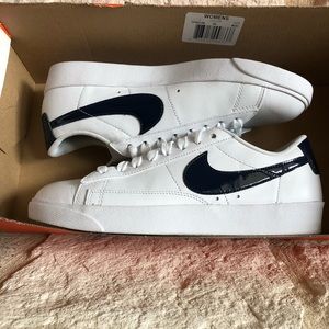 nike blazer low womens navy